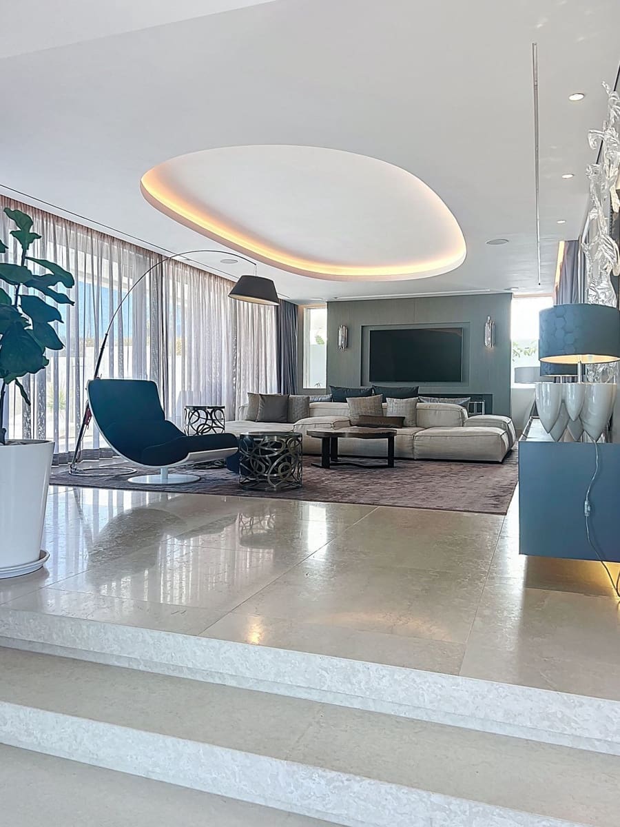 5 bedroom Villa for sale in Nueva Andalucia with pool garage - € 3,990,000 (Ref: 9839079)