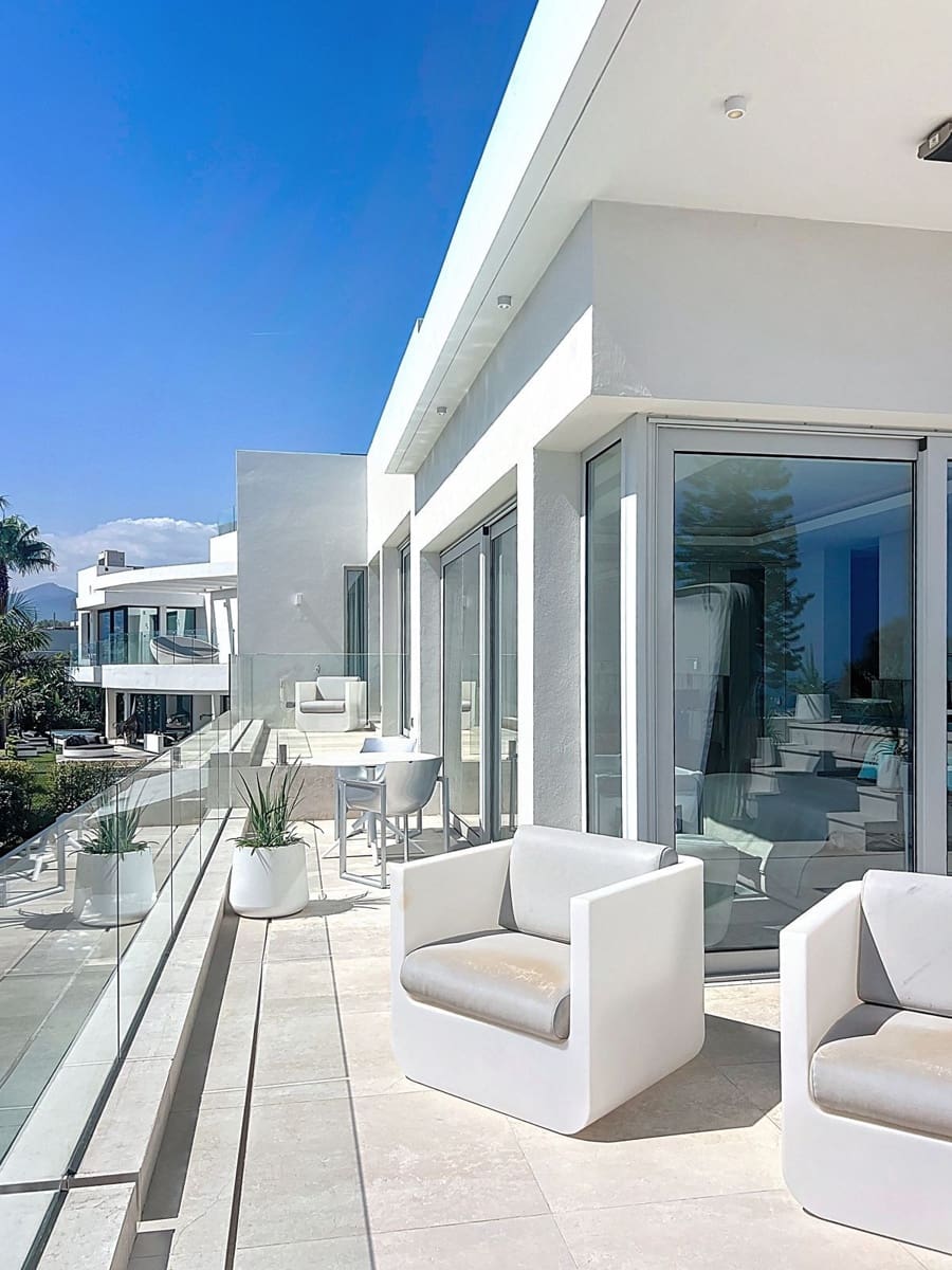 5 bedroom Villa for sale in Nueva Andalucia with pool garage - € 3,990,000 (Ref: 9839079)