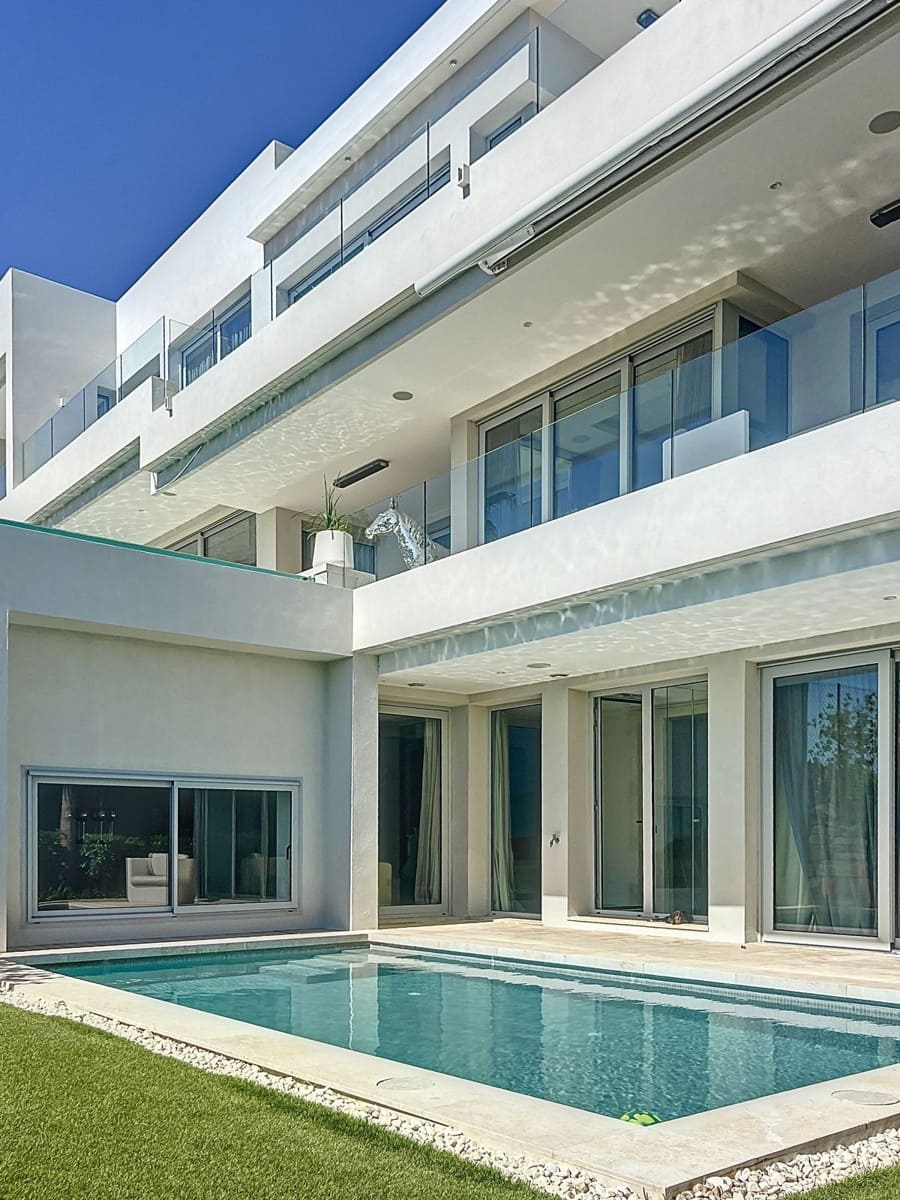 5 bedroom Villa for sale in Nueva Andalucia with pool garage - € 3,990,000 (Ref: 9839079)