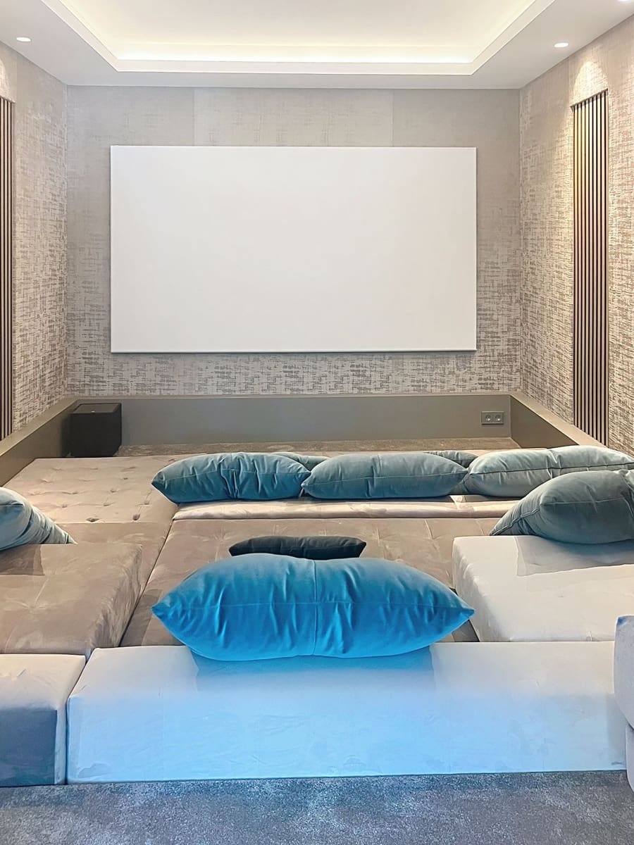 5 bedroom Villa for sale in Nueva Andalucia with pool garage - € 3,990,000 (Ref: 9839079)