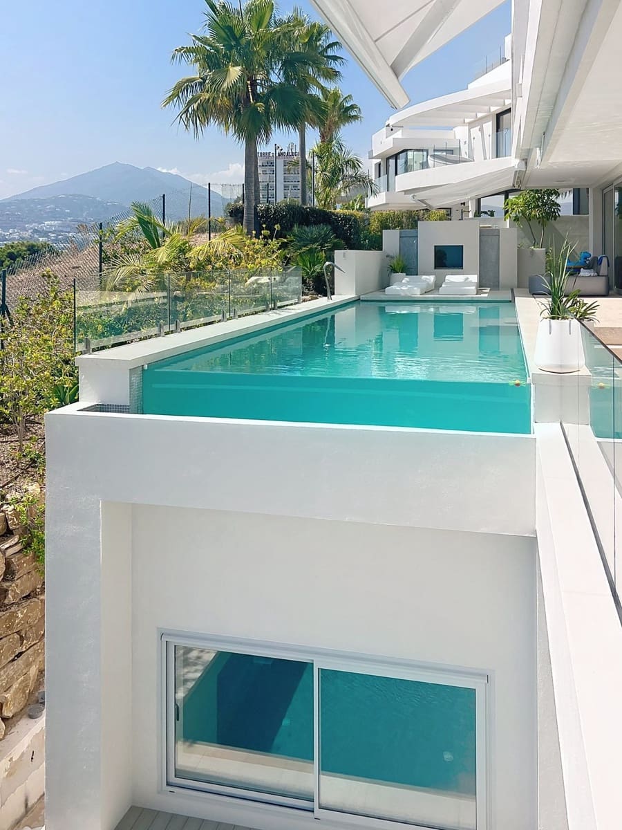 5 bedroom Villa for sale in Nueva Andalucia with pool garage - € 3,990,000 (Ref: 9839079)