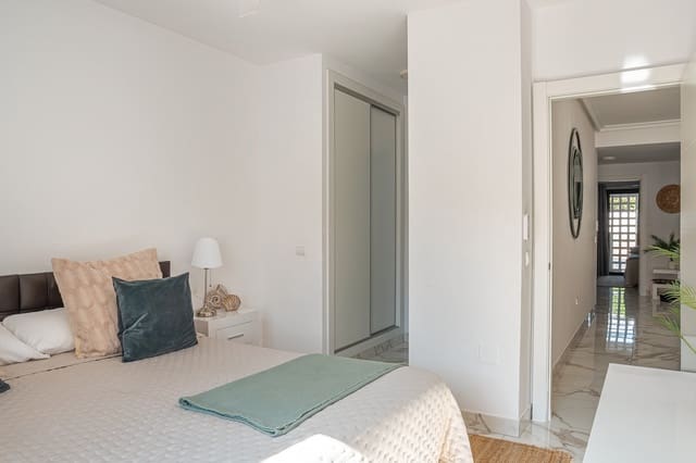3 quarto Apartamento para venda em Marbella com piscina garagem - 599 000 € (Ref: 9842784)