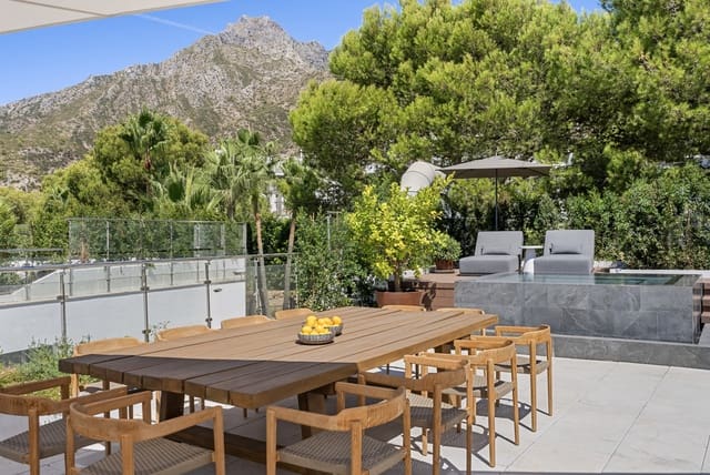 3 soveværelse Semi-Rækkehus til salg i Marbella med swimmingpool - € 3.850.000 (Ref: 9842788)