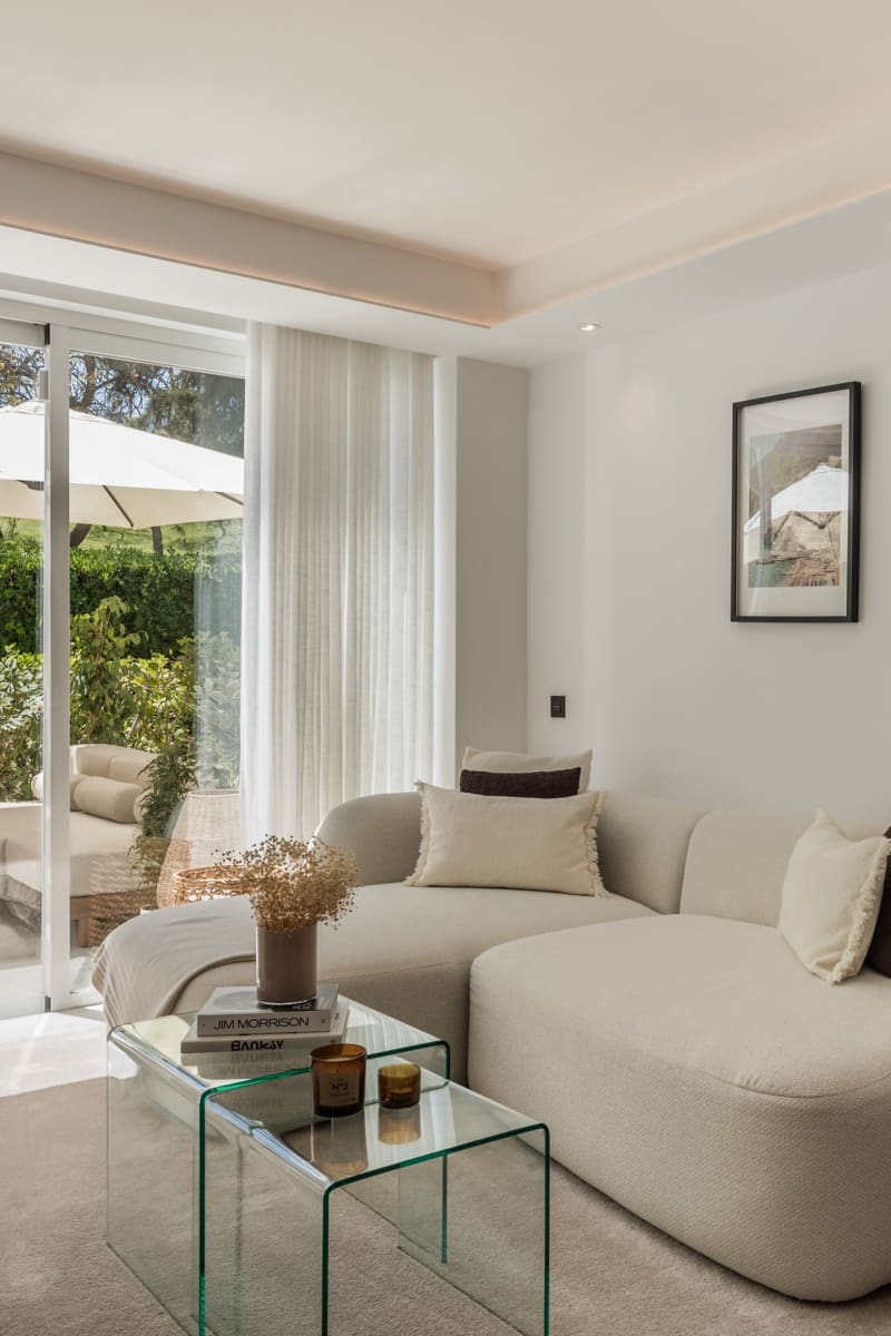 3 sypialnia Apartament na sprzedaż w Benahavis z basenem garażem - 695 000 € (Ref: 9845281)