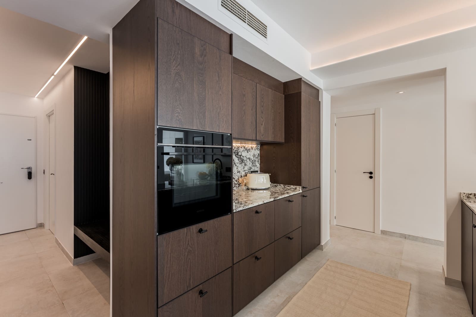 3 sypialnia Apartament na sprzedaż w Benahavis z basenem garażem - 695 000 € (Ref: 9845281)