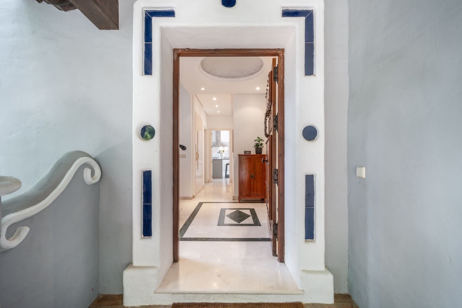 4 quarto Moradia para venda em Nueva Andalucia com piscina garagem - 2 650 000 € (Ref: 9845284)