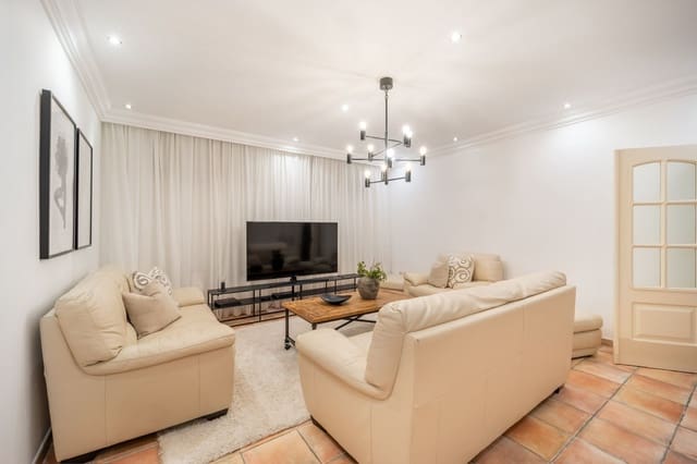 4 quarto Moradia para venda em Nueva Andalucia, Marbella com piscina garagem - 2 650 000 € (Ref: 9845284)