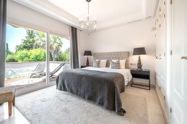 4 quarto Moradia para venda em Nueva Andalucia, Marbella com piscina garagem - 2 650 000 € (Ref: 9845284)