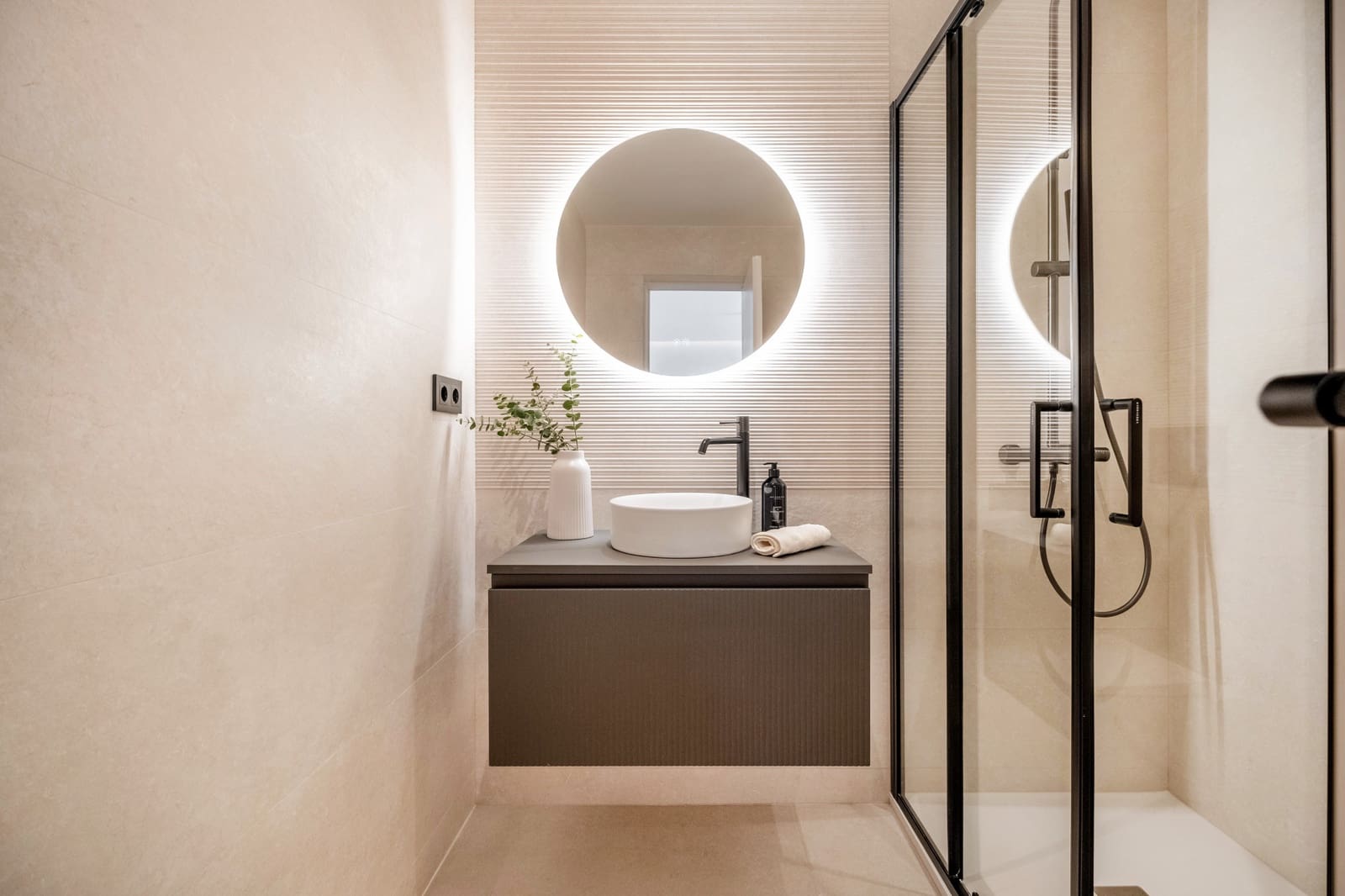 3 slaapkamer Appartement te koop in La Quinta met zwembad garage - € 649.000 (Ref: 9855214)