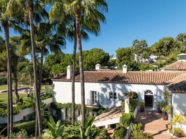 5 bedroom Villa for sale in Marbella with pool garage - € 13,800,000 (Ref: 9859727)