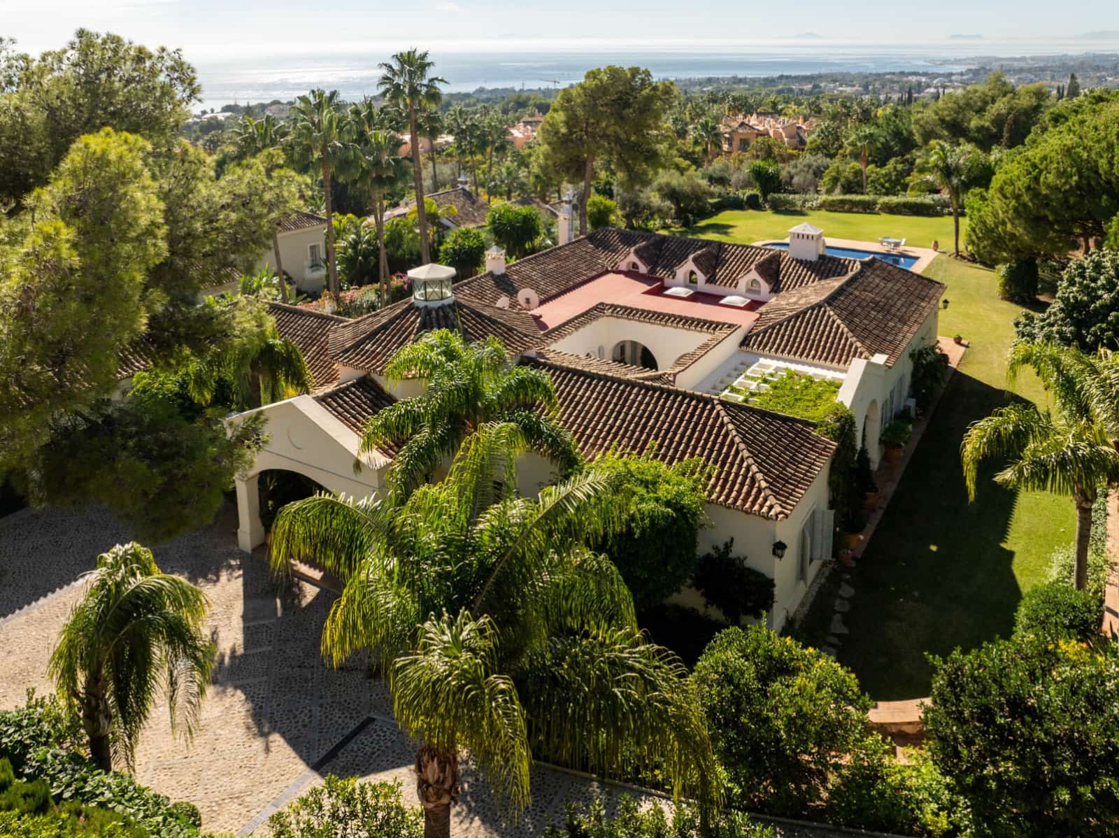 Chalet de 5 habitaciones en Marbella en venta con piscina - 13.800.000 € (Ref: 9859727)