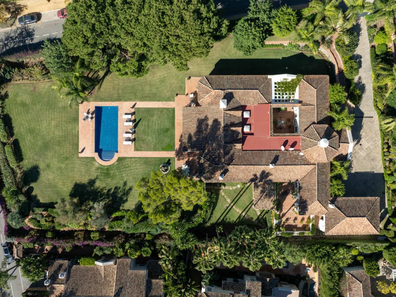 Chalet de 5 habitaciones en Marbella en venta con piscina - 13.800.000 € (Ref: 9859727)