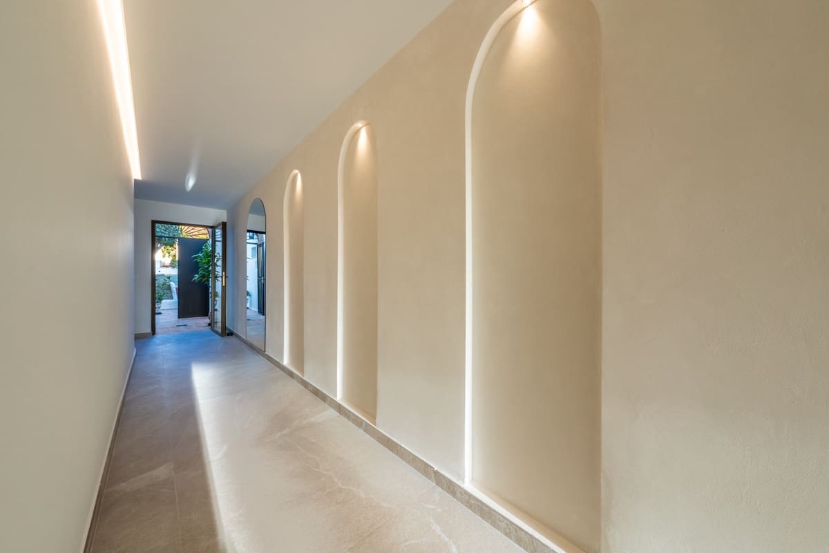 4 sovrum Hus till salu i Marbella med pool garage - 1 395 000 € (Ref: 9861717)