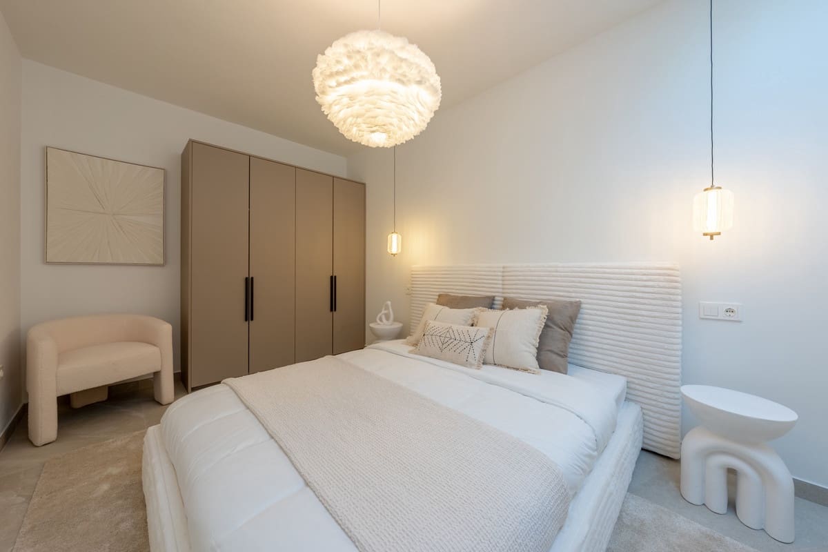 4 sovrum Hus till salu i Marbella med pool garage - 1 395 000 € (Ref: 9861717)