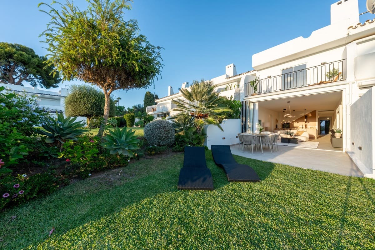 4 sovrum Hus till salu i Marbella med pool garage - 1 395 000 € (Ref: 9861717)