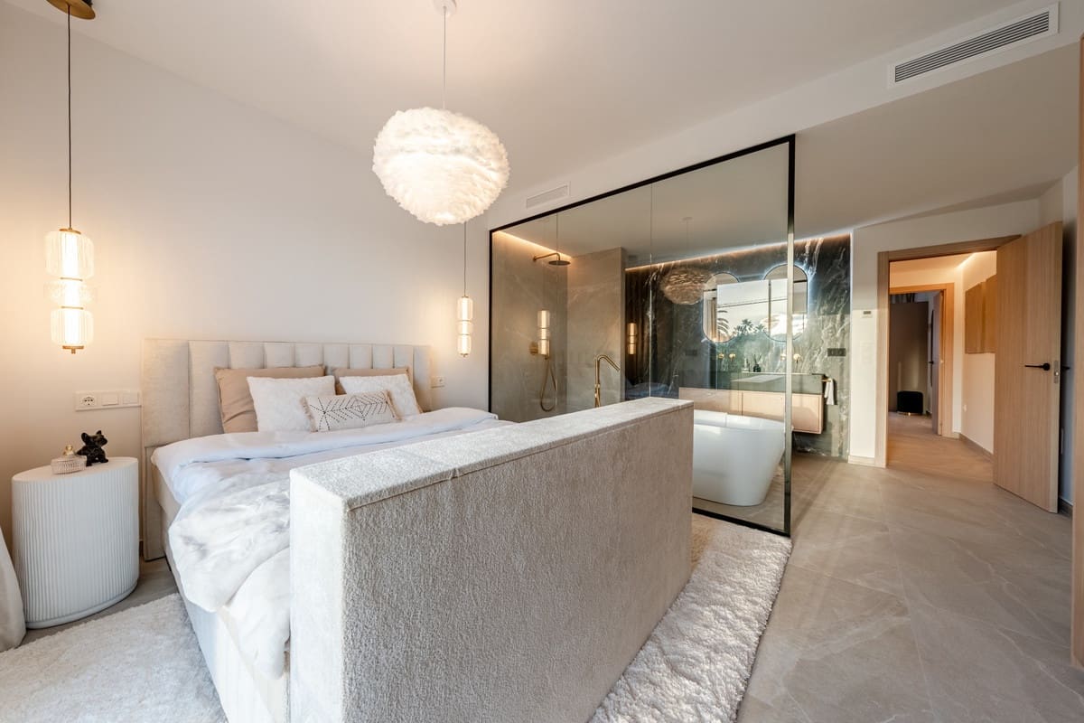 4 sovrum Hus till salu i Marbella med pool garage - 1 395 000 € (Ref: 9861717)