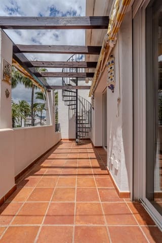 2 slaapkamer Penthouse te koop in San Pedro de Alcantara, Marbella met zwembad garage - € 749.000 (Ref: 9861718)