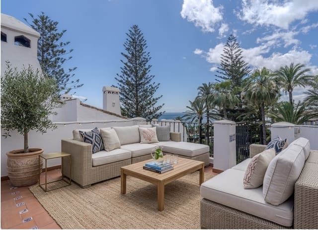 2 slaapkamer Penthouse te koop in San Pedro de Alcantara, Marbella met zwembad garage - € 749.000 (Ref: 9861718)
