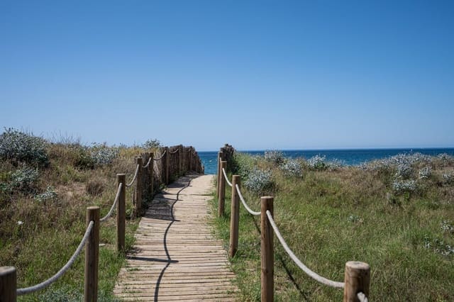 3 quarto Apartamento para venda em Marbella com piscina garagem - 1 890 000 € (Ref: 9865008)