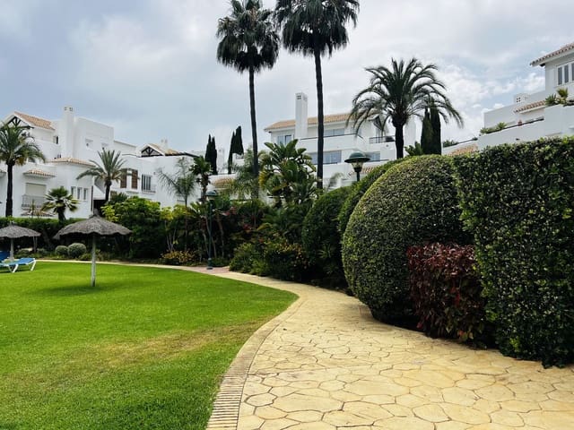 3 quarto Apartamento para venda em Marbella com piscina garagem - 1 890 000 € (Ref: 9865008)