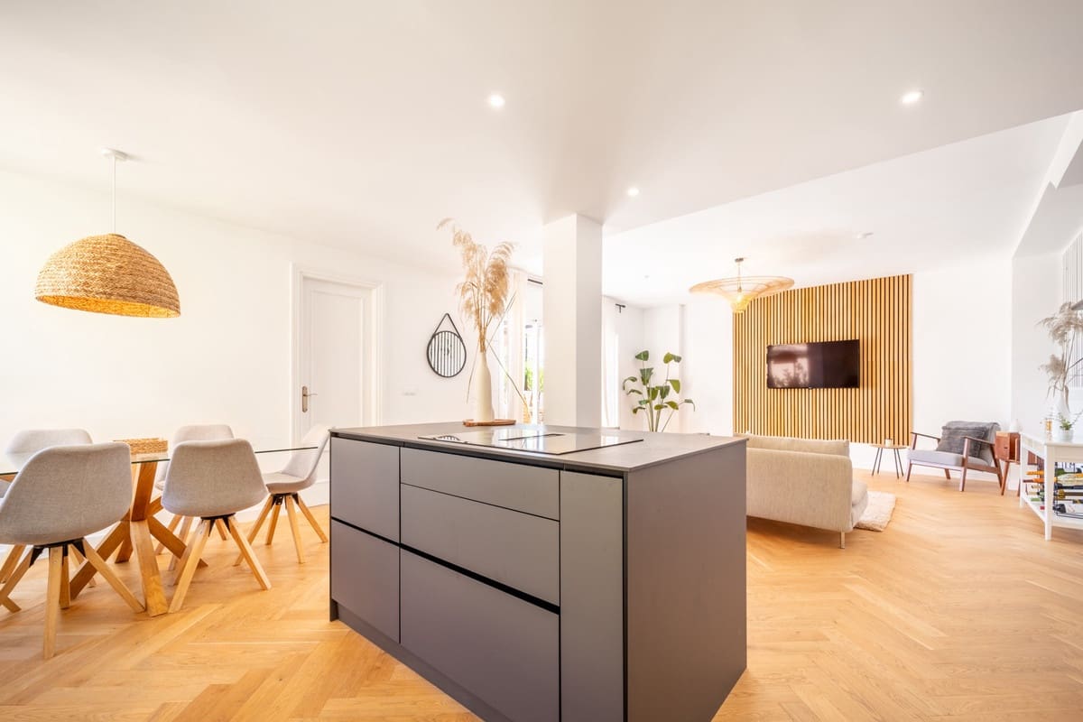 3 sypialnia Penthouse na sprzedaż w Marbella - 1 123 000 € (Ref: 9865009)