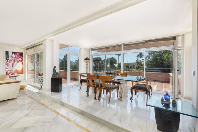 3 soverom Leilighet til salgs i Marbella med svømmebasseng garasje - € 1 690 000 (Ref: 9865010)