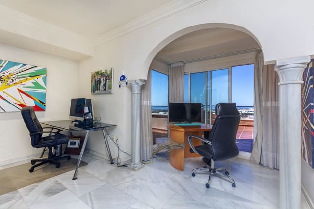 3 soverom Leilighet til salgs i Marbella med svømmebasseng garasje - € 1 690 000 (Ref: 9865010)