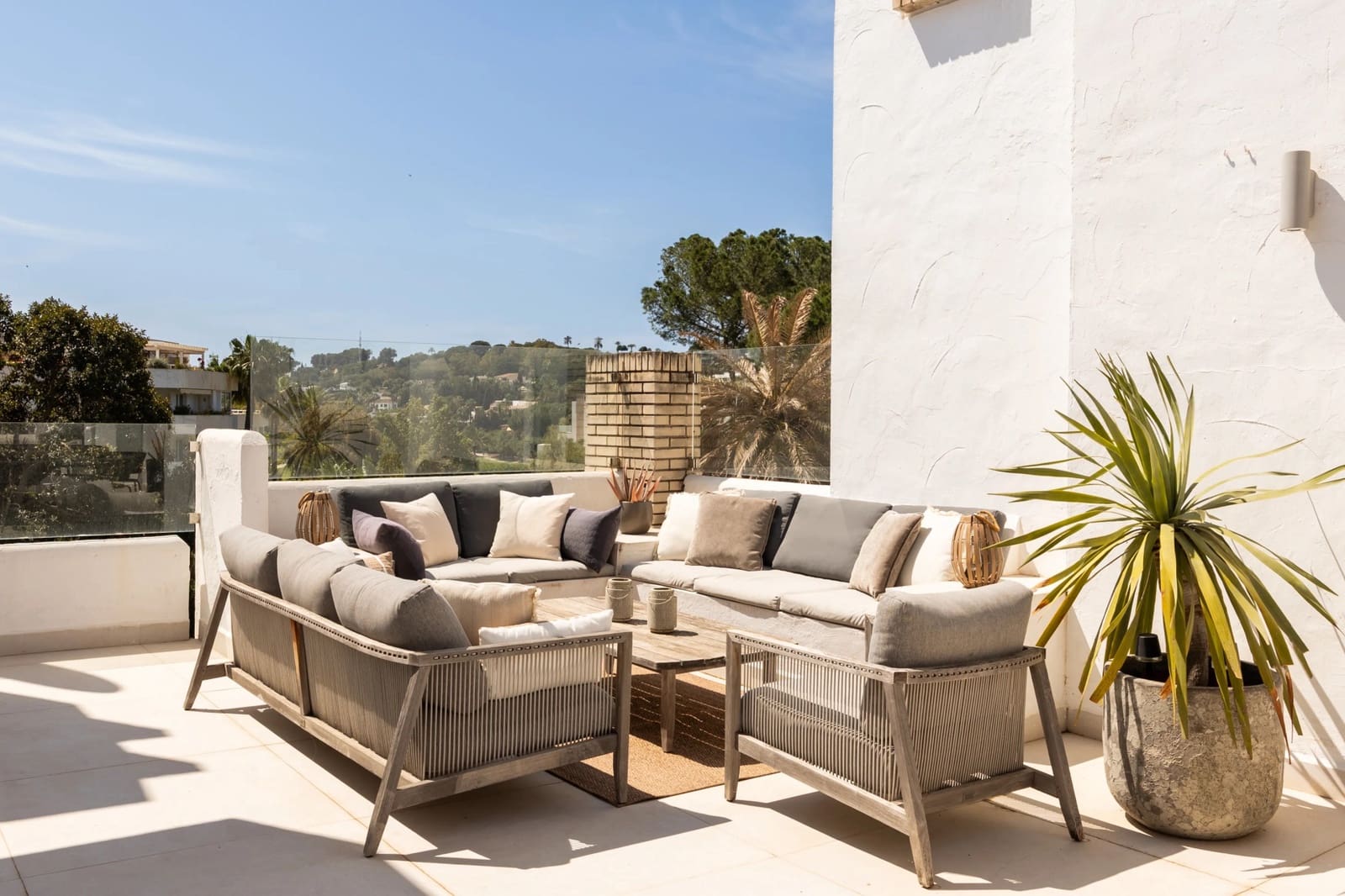 3 bedroom Apartment for sale in Marbella with pool garage - € 779,000 (Ref: 9865012)