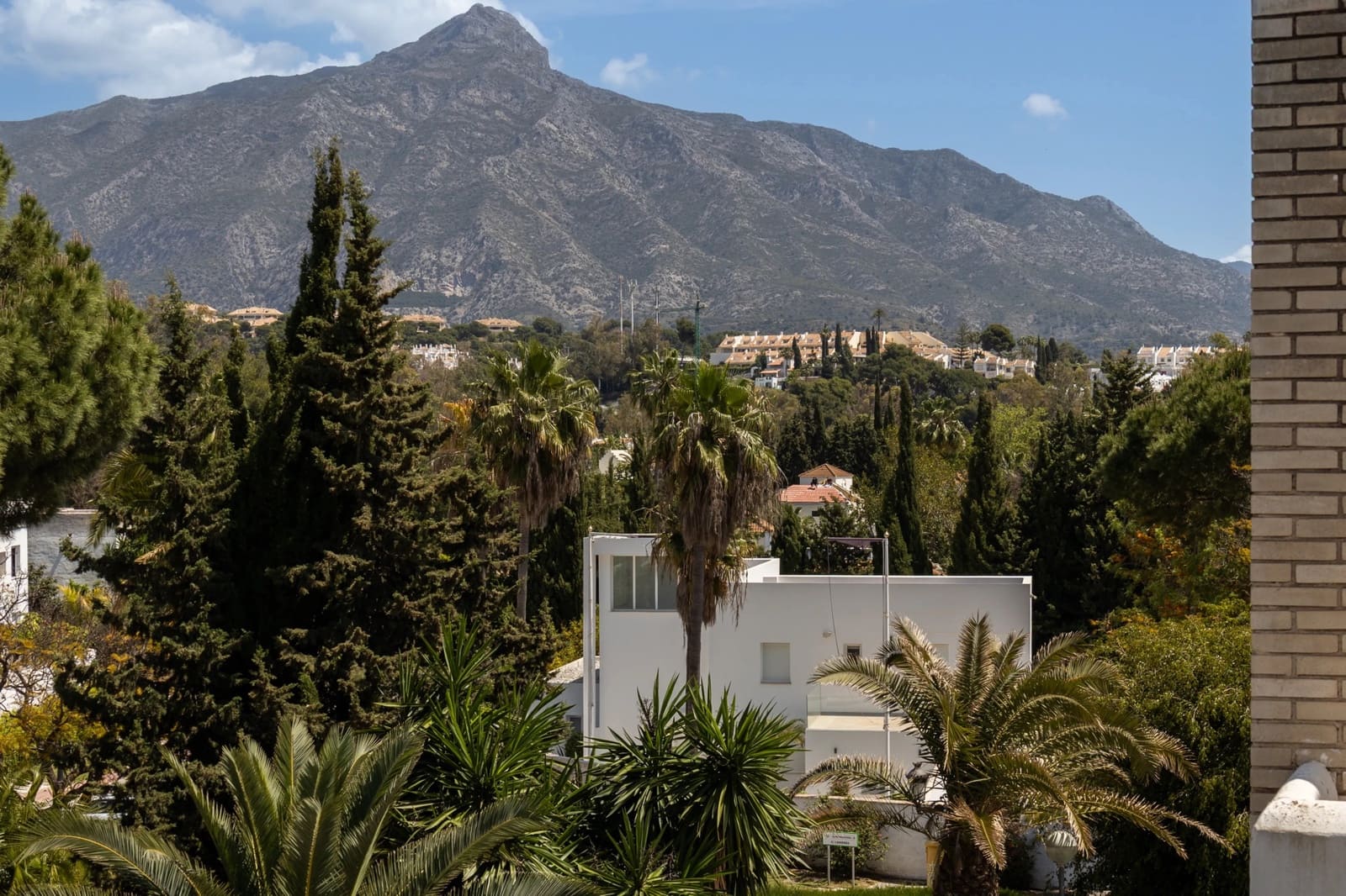 3 bedroom Apartment for sale in Marbella with pool garage - € 779,000 (Ref: 9865012)