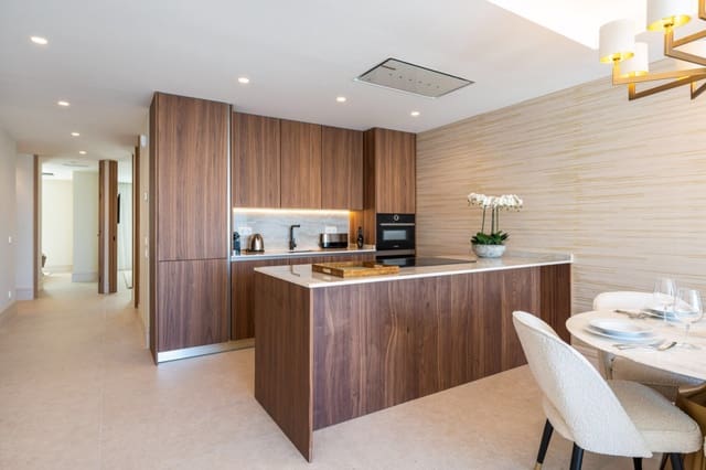 2 soverom Leilighet til salgs i Puerto Banus, Marbella - € 1 245 000 (Ref: 9868437)
