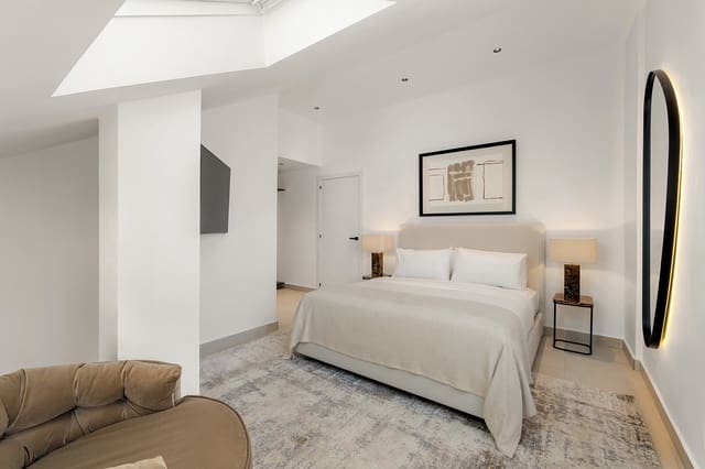 3 bedroom Penthouse for sale in Nueva Andalucia, Marbella with pool garage - € 1,375,000 (Ref: 9875918)