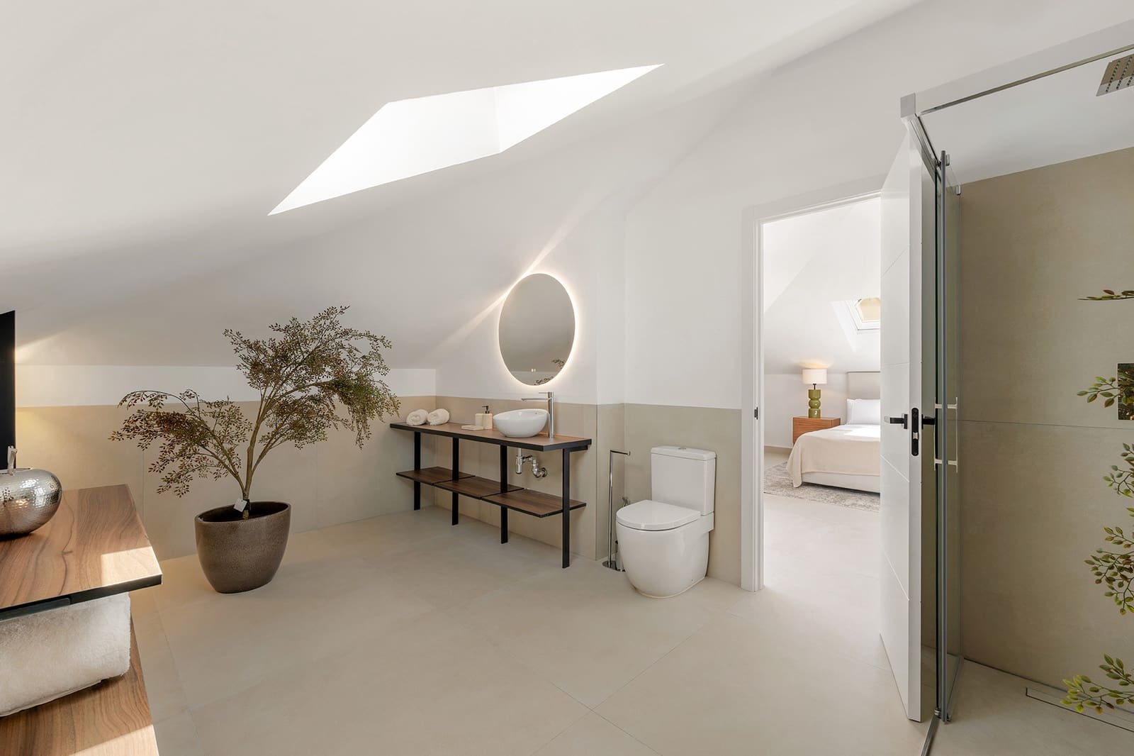 3 bedroom Penthouse for sale in Nueva Andalucia with pool garage - € 1,375,000 (Ref: 9875918)