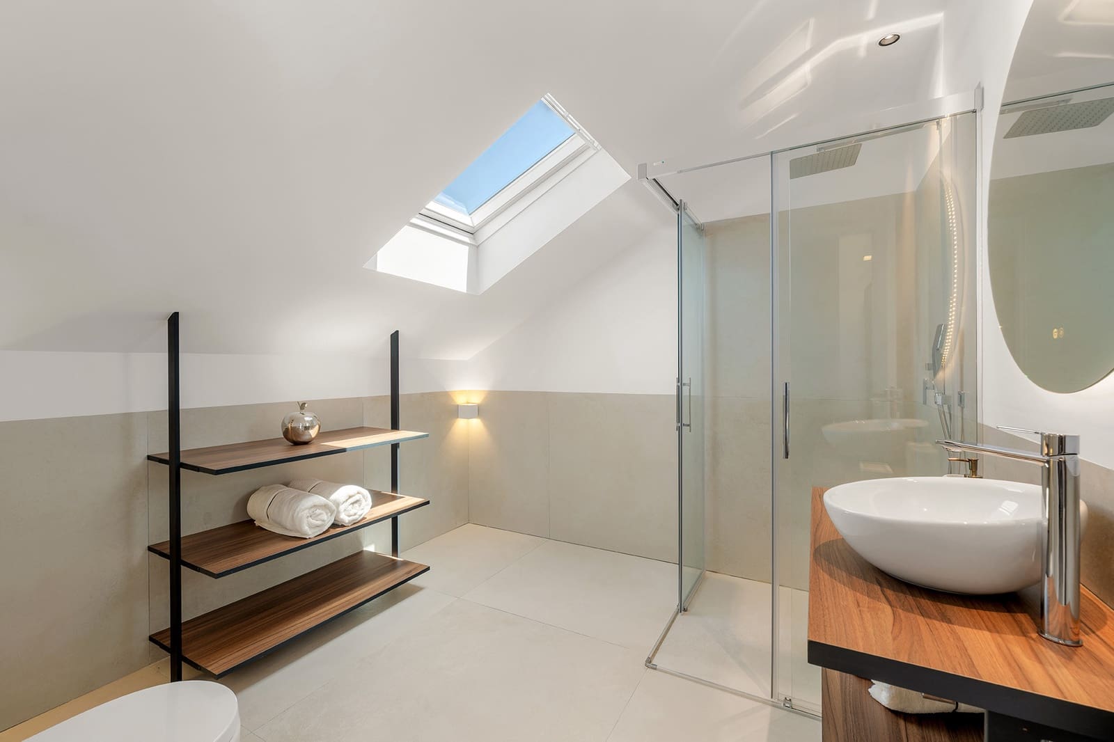 3 bedroom Penthouse for sale in Nueva Andalucia with pool garage - € 1,375,000 (Ref: 9875918)
