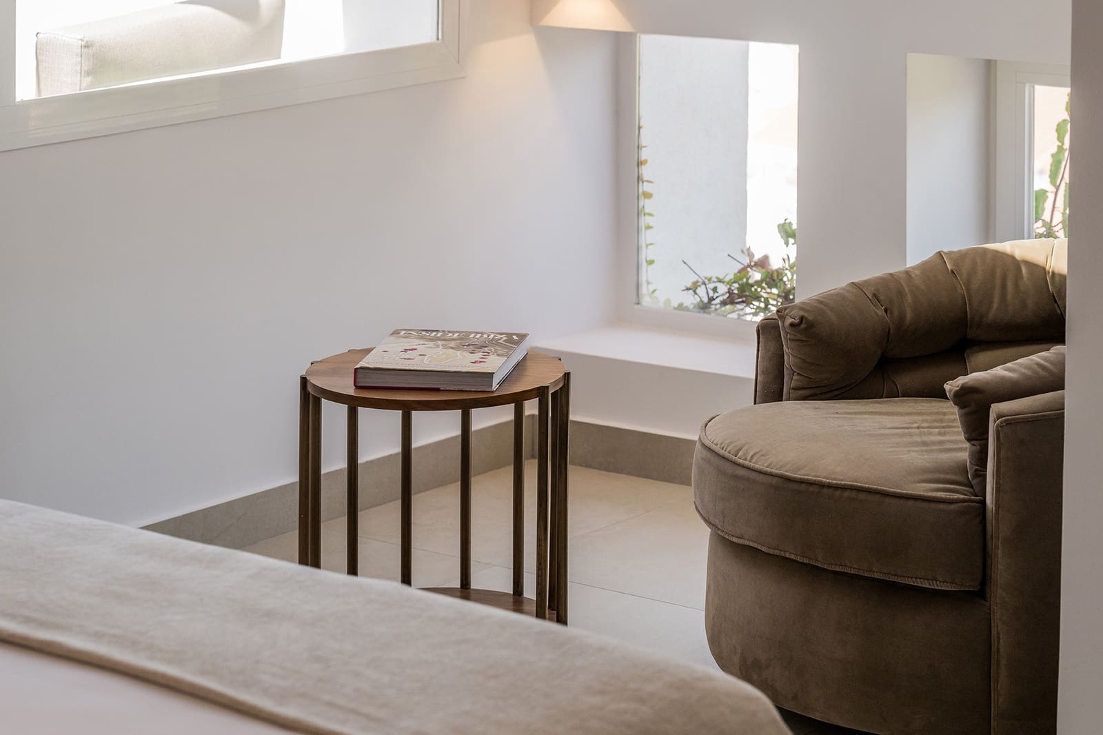 3 bedroom Penthouse for sale in Nueva Andalucia with pool garage - € 1,375,000 (Ref: 9875918)