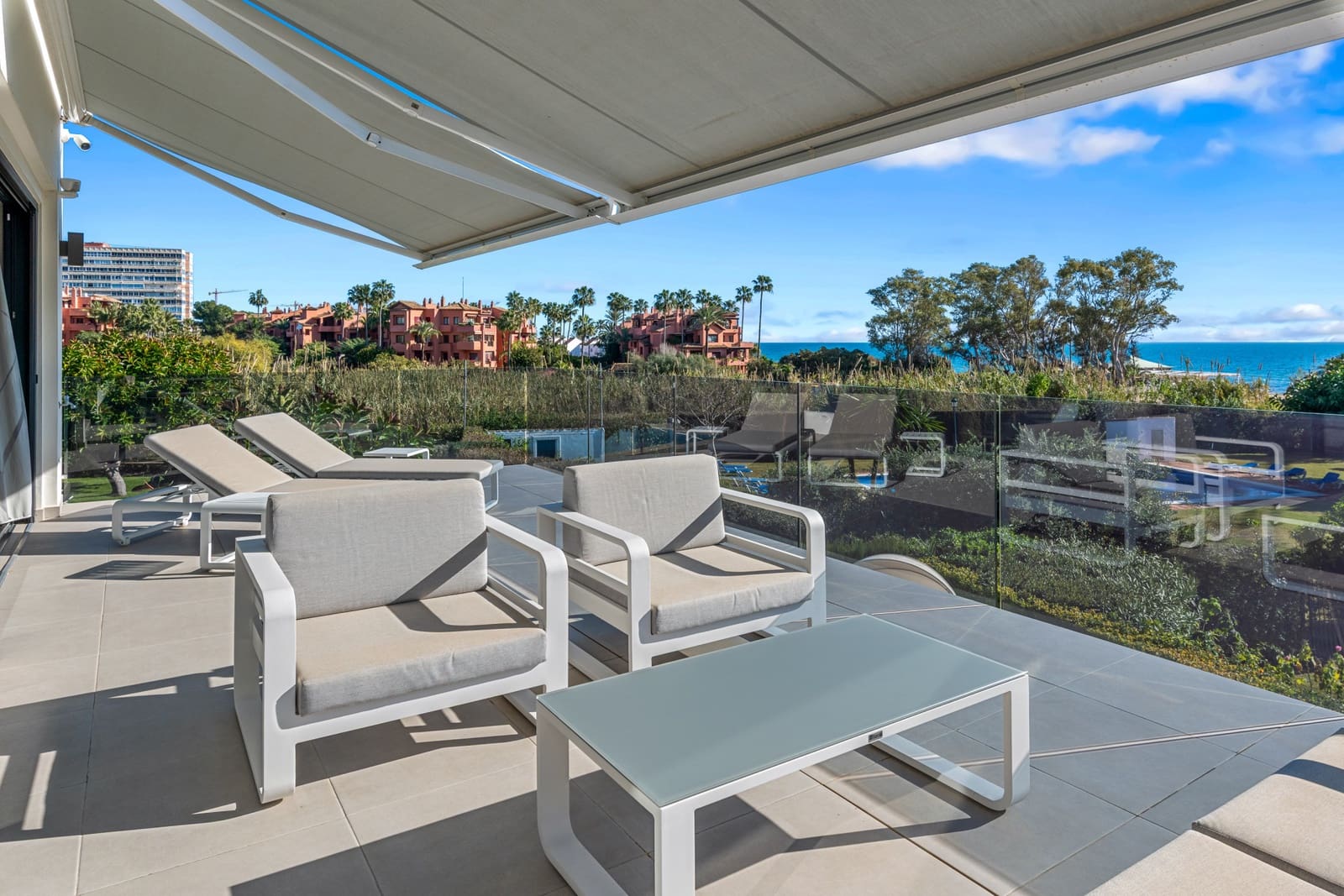 4 slaapkamer Villa te koop in Marbella met zwembad garage - € 4.950.000 (Ref: 9875919)