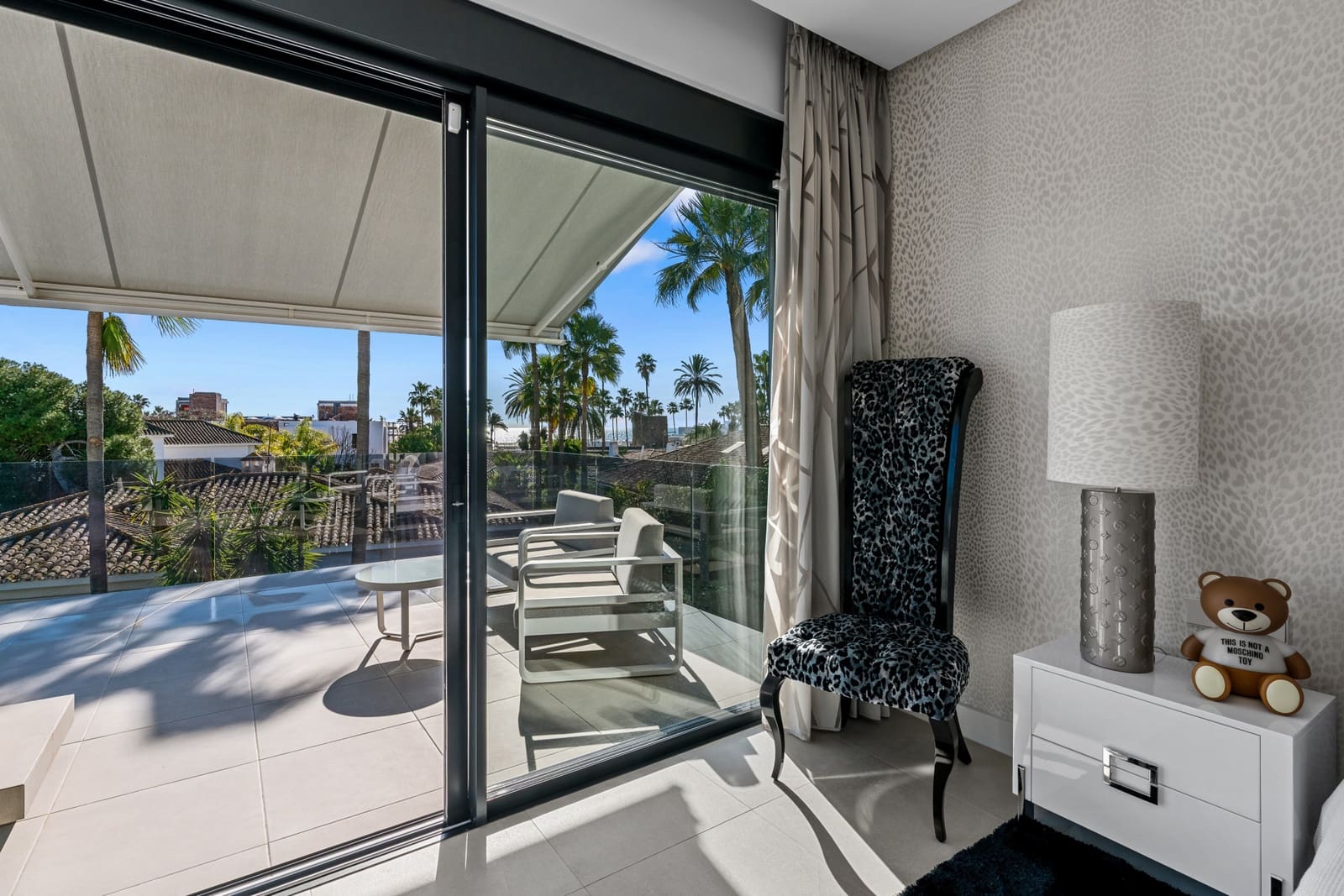 4 slaapkamer Villa te koop in Marbella met zwembad garage - € 4.950.000 (Ref: 9875919)