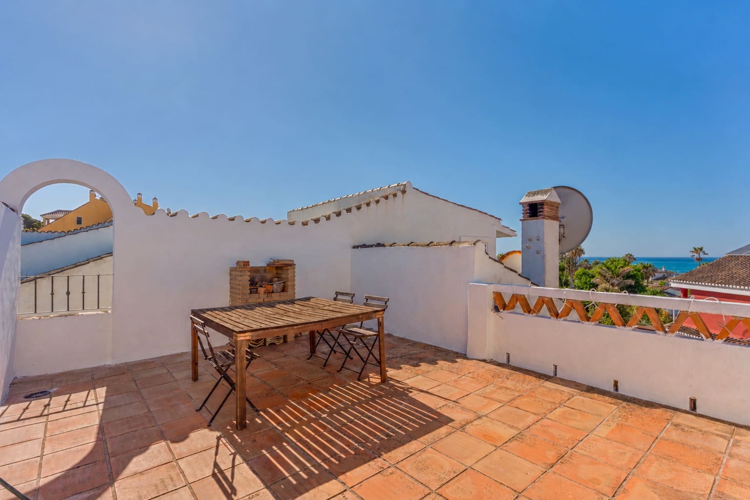 3 chambre Maison de Ville à vendre à Marbella avec piscine garage - 720 000 € (Ref: 9878229)