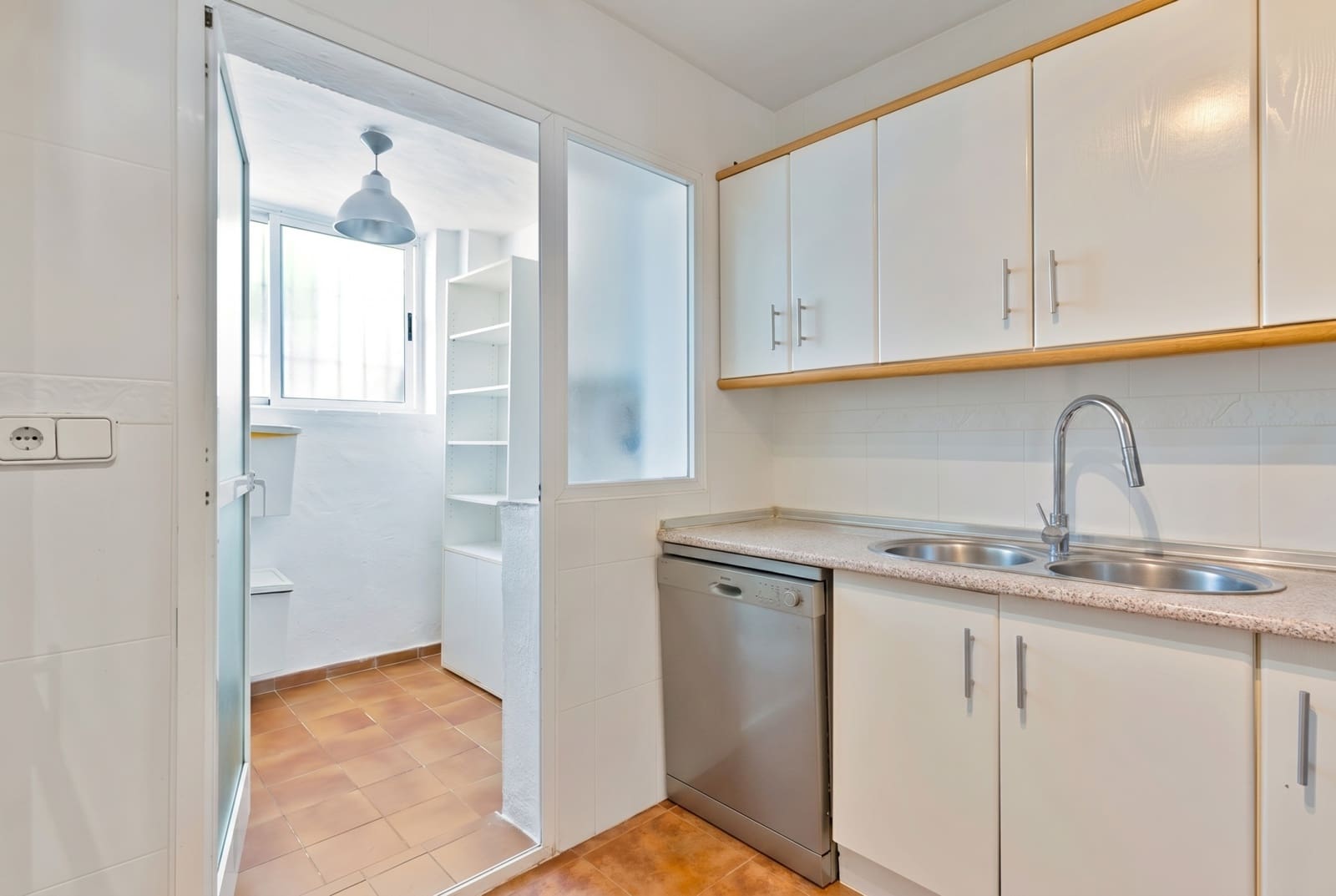 3 chambre Maison de Ville à vendre à Marbella avec piscine garage - 720 000 € (Ref: 9878229)