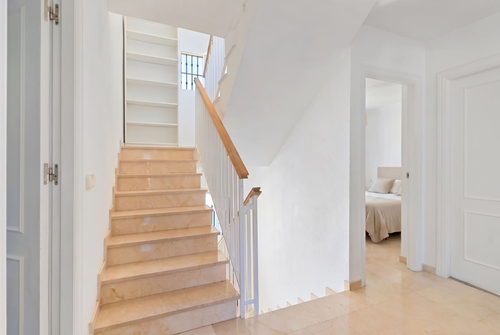 3 chambre Maison de Ville à vendre à Marbella avec piscine garage - 720 000 € (Ref: 9878229)