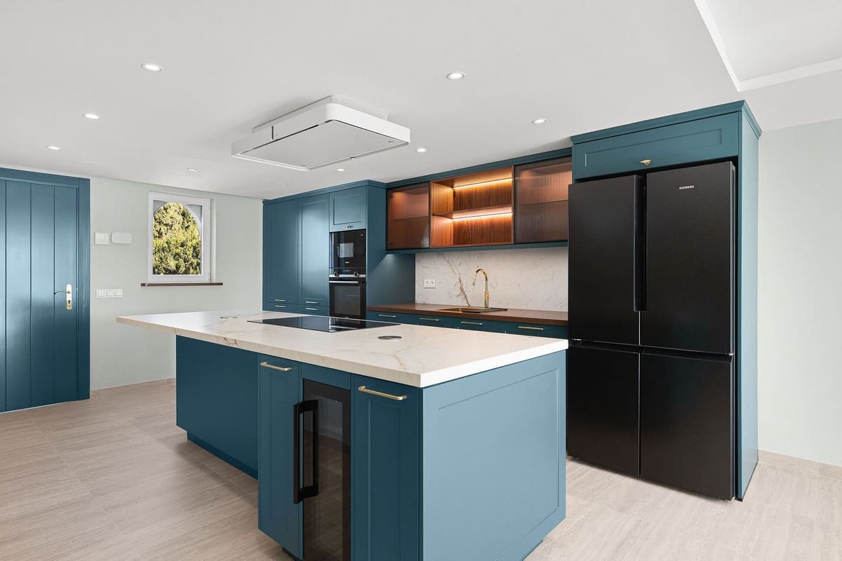 3 chambre Penthouse à vendre à Marbella avec piscine garage - 1 375 000 € (Ref: 9878231)