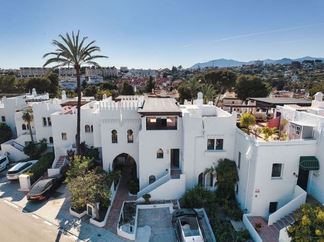 3 soveværelse Penthouse til salg i Marbella med swimmingpool garage - € 1.375.000 (Ref: 9878231)