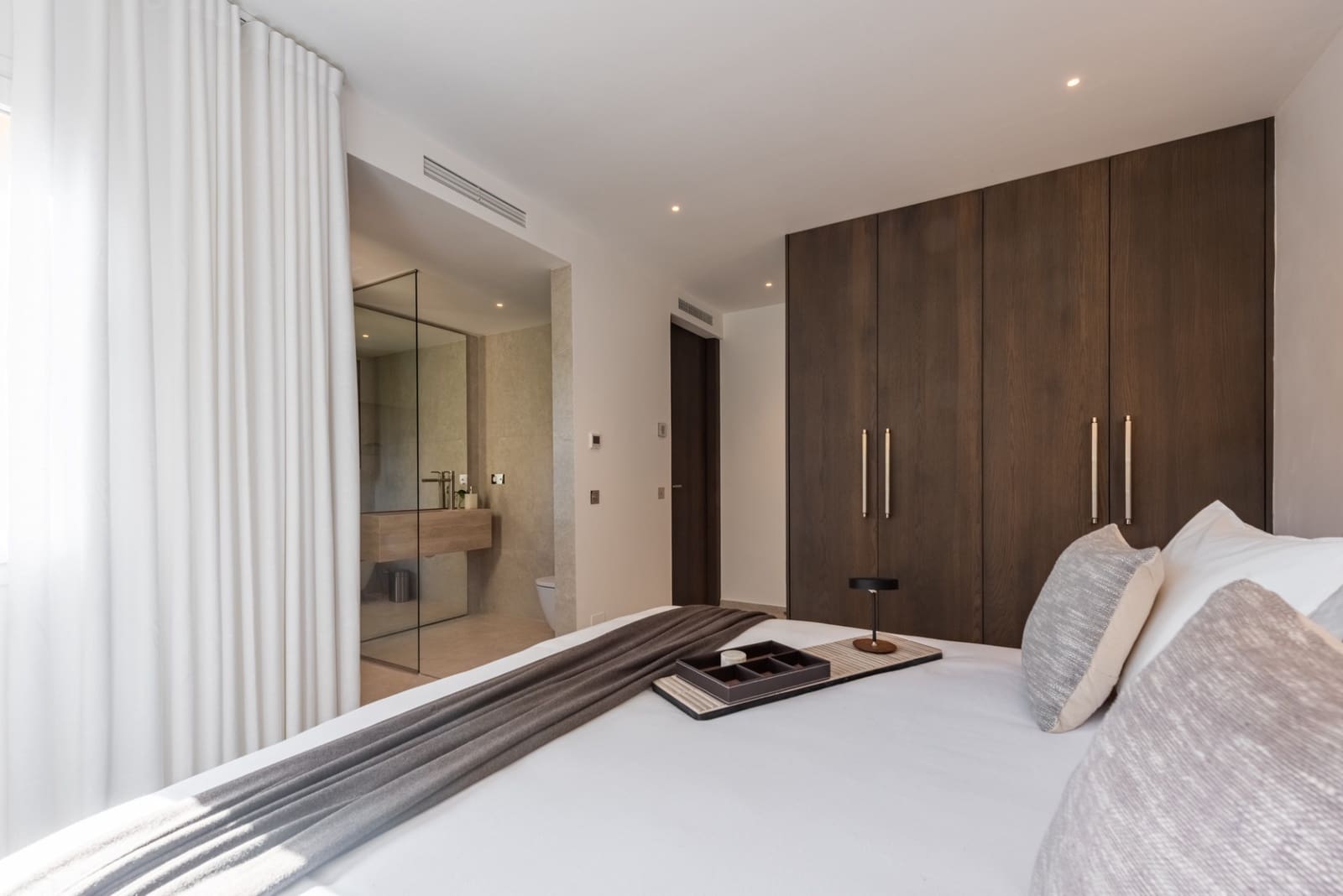 3 bedroom Penthouse for sale in Nueva Andalucia with pool garage - € 1,349,000 (Ref: 9880743)