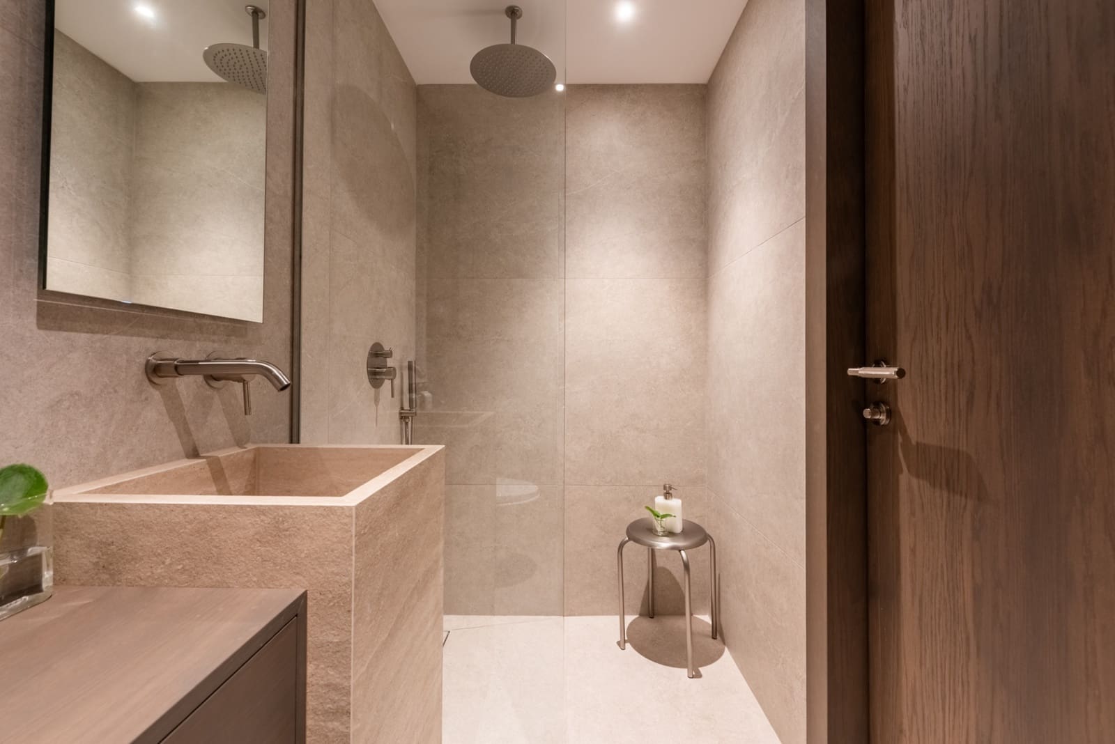 3 bedroom Penthouse for sale in Nueva Andalucia with pool garage - € 1,349,000 (Ref: 9880743)