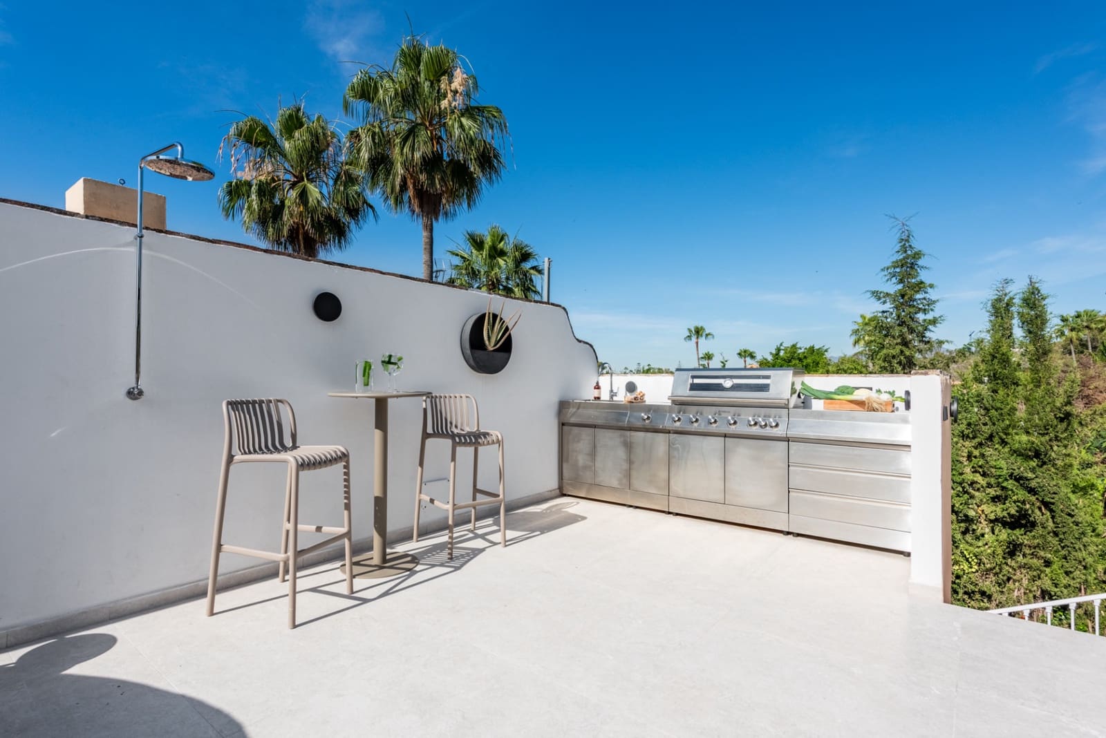 3 bedroom Penthouse for sale in Nueva Andalucia with pool garage - € 1,349,000 (Ref: 9880743)