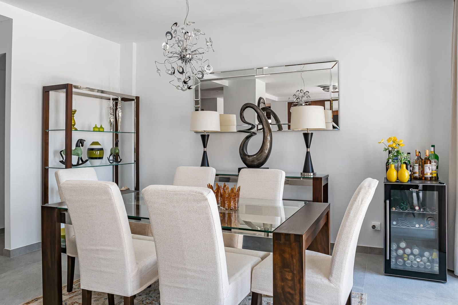 3 Zimmer Apartment zu verkaufen in Marbella mit Pool Garage - 1.250.000 € (Ref: 9880745)