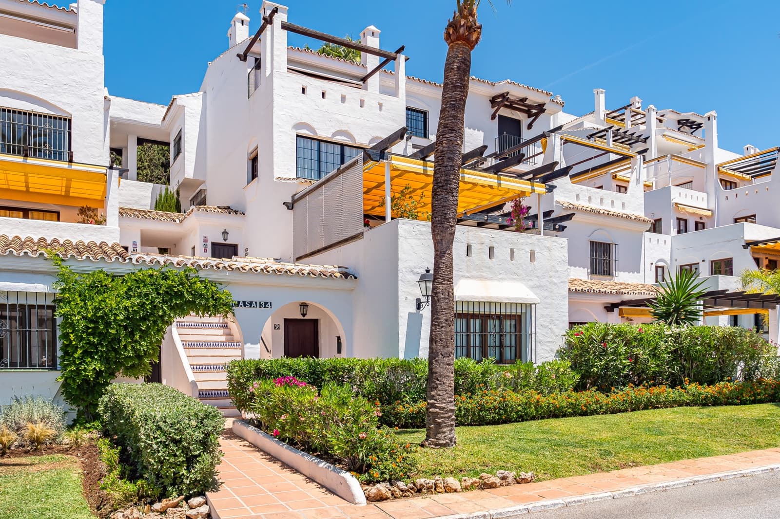 3 Zimmer Apartment zu verkaufen in Marbella mit Pool Garage - 1.250.000 € (Ref: 9880745)