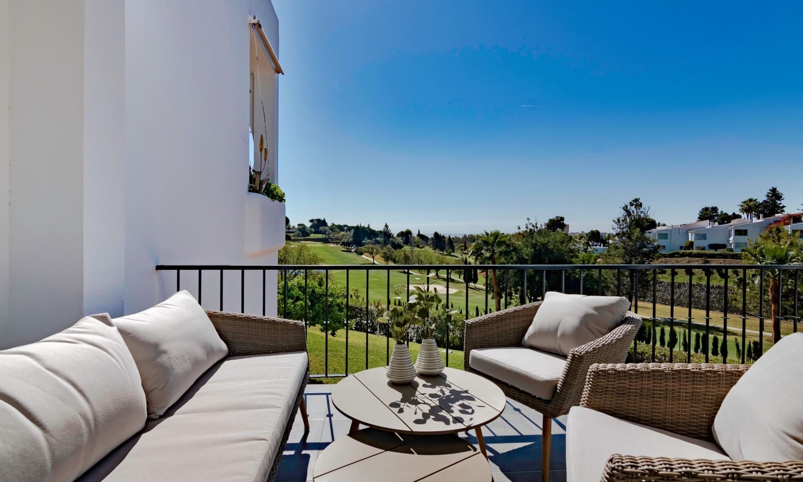 4 sovrum Hus till salu i Marbella med pool garage - 995 000 € (Ref: 9894118)
