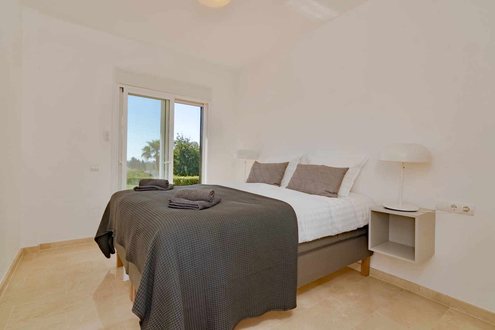 4 sovrum Hus till salu i Marbella med pool garage - 995 000 € (Ref: 9894118)