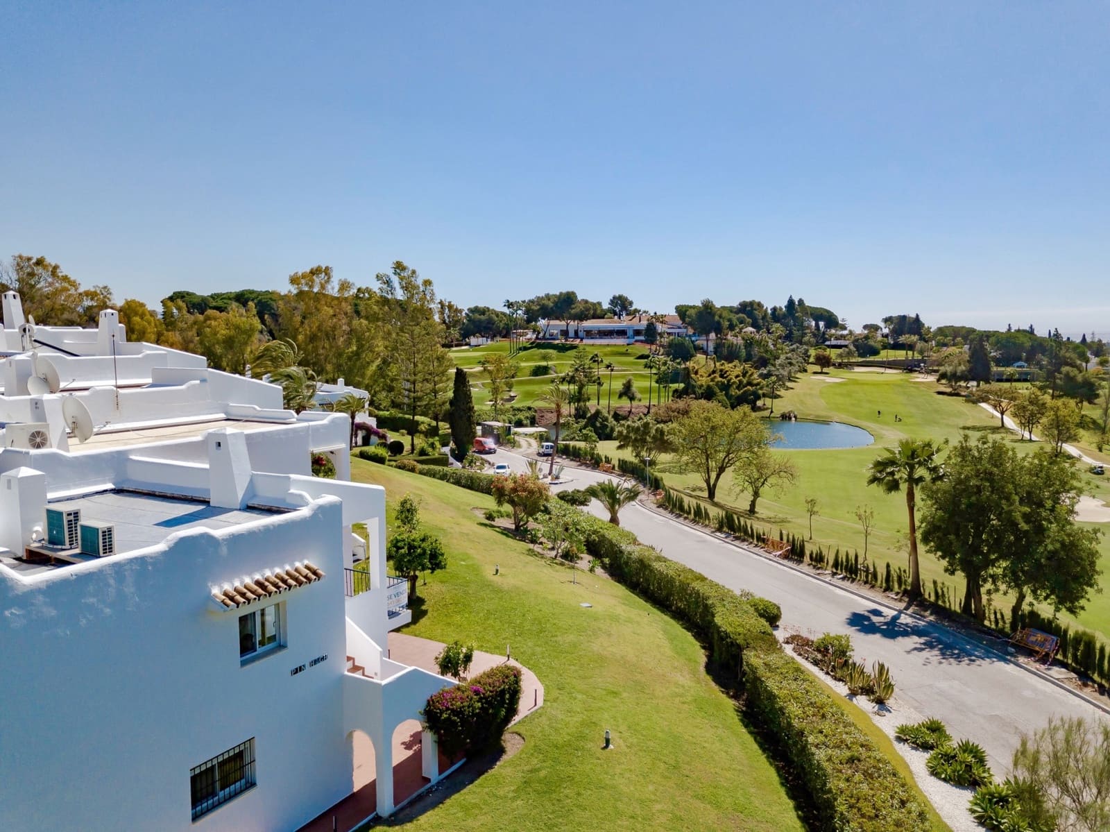 4 sovrum Hus till salu i Marbella med pool garage - 995 000 € (Ref: 9894118)