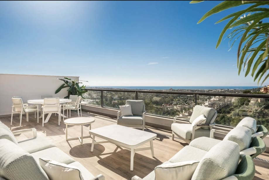 3 soveværelse Penthouse til salg i Marbella med swimmingpool garage - € 1.350.000 (Ref: 9896586)